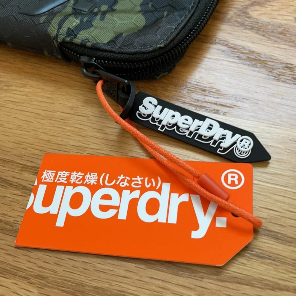 SUPERDRY NWT mini Tablet sleeve